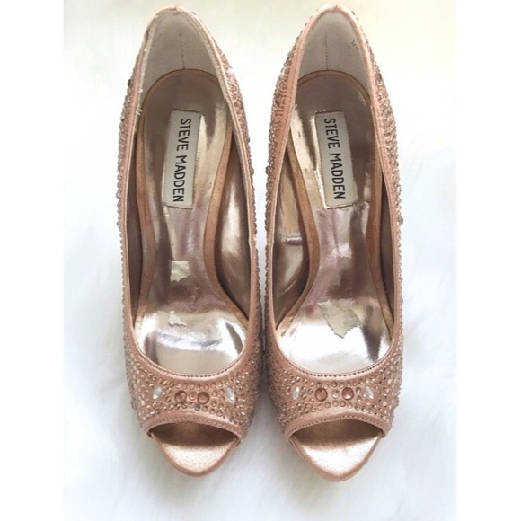 Steve Madden RARE Rose Gold Peep Toe Heels 7.5 - Picture 3 of 3
